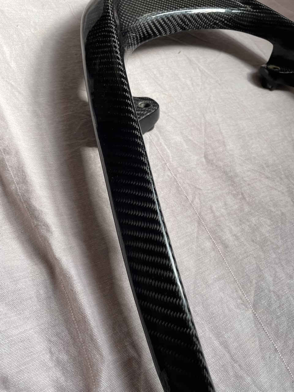 سبايدر
سكنس لد يرهم فحل يرهم شمعه  كاربون
الياف حقيقه 
تواصل خاص او عل رقم ***********
شراي اتصل مو شراي لتعبني احضر
