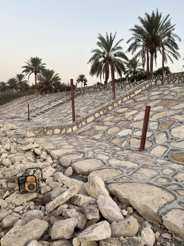 سلام عليكم ورحمه الله و بركاته لعمل المسنايات و السياجات الحجر بكافه اعماله
شغل درجه اولى نشتغل كافه المحافضات 
الاستفسار /***********
