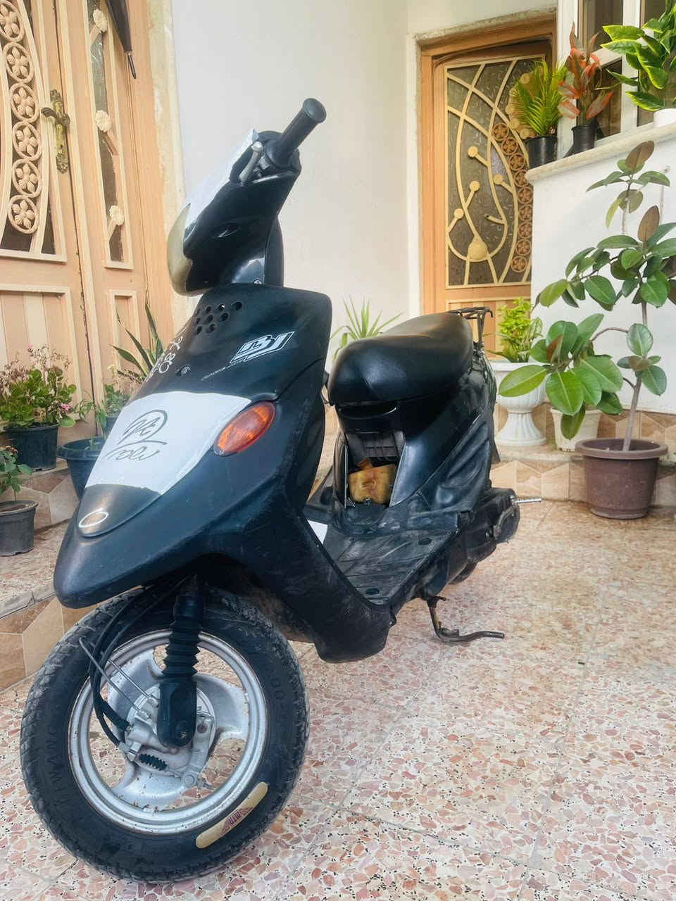 متاح بيجي نحلا 9 زروف
محرك معمر مره وحدا كصه 25 

لايت شغال 

اشاير شغالا 

سلف شغال 

محرك شرط لا اكسن ولا اي صوت 

فقط يوعزو تريشه يسار وباتري وقبق 

مكان موصل جانب الايمن حي الرفاعي

السعر 300 وبيها مجال قليل

يرهم مراوس حسب القناعه


**إذا كنت صاحب هذا الإعلان وتريد حذفه لأي سبب، رجاءا أرسل رسالة إلى الدعم الفني**