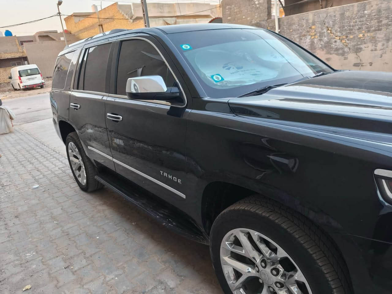 سلام عليكم 
للبيع او مراوس حسب القناعة تاهو موديل 2017 رقم بغداد
خليجي LTZ فول ومعروفة موصفات ضرر السيارة قطعتين صبغ فقط السعر المطلوب 290$ ورقة الاستفسار  ***********

