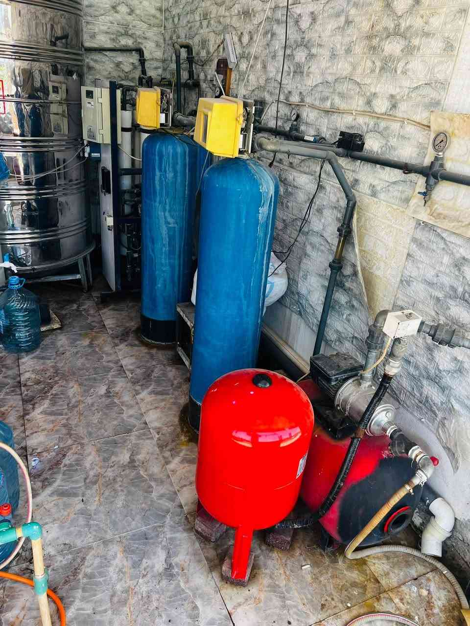 منظومة ماء نظيفه تصفيتها ميه بل ميه شرط شغاله تجي تشوف ميها وتفحصو وين مايعجبك تصفيه الف لتر بل ساعه بدون تانكي فقط المنضمه للستفسار اتصل ***********
