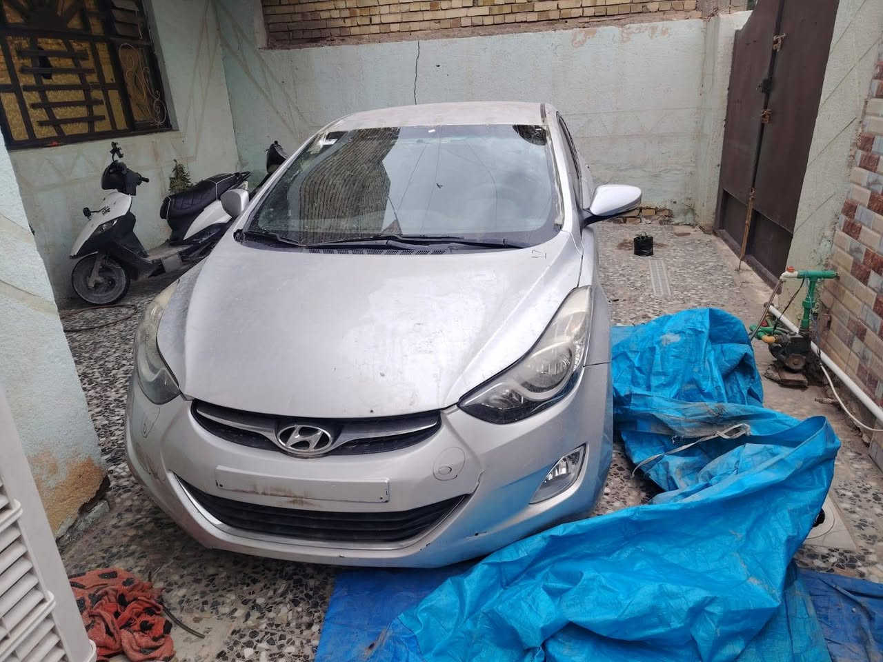 السلام عليكم النترا 2012 كصتين السياره جديده هسه جهزت العنوان بغداد السعر 44 وبيها مجال بسيط ***********
