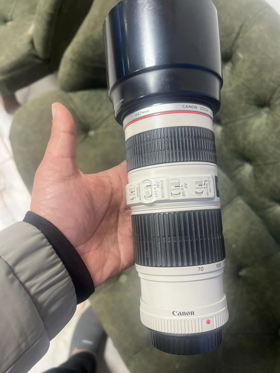 عدسه 70.200 فتحه 4 دبل ستابلايزر اخت الجديده نظافه 97‎%‎ سعرها خاص او اتصل *********** بغداد الزعفرانية
