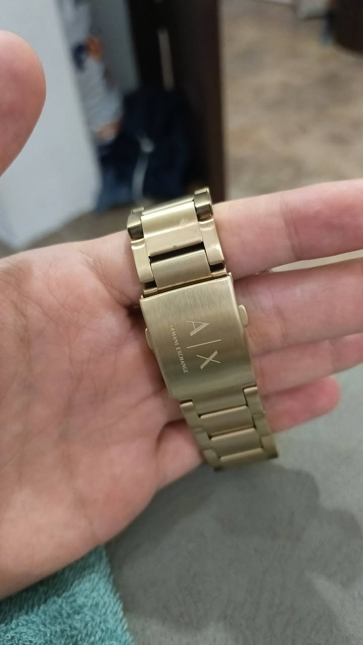 Armani exchange
مستعمل شهرين


**إذا كنت صاحب هذا الإعلان وتريد حذفه لأي سبب، رجاءا أرسل رسالة إلى الدعم الفني**