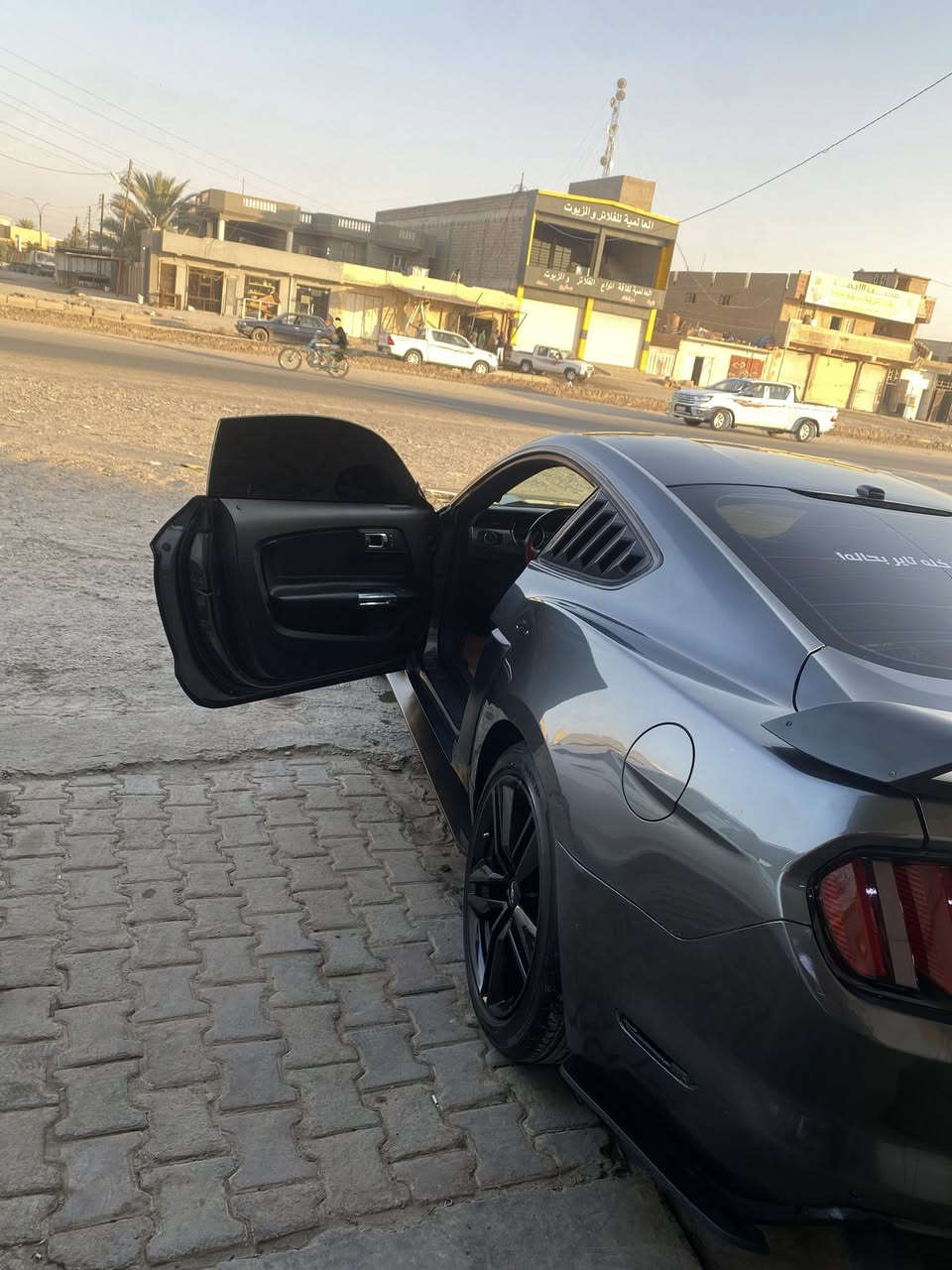 من رخصه الادمن:
السلام عليكم موستنك ايكو بوست للبيع او مراوس حسب القناعه
موديل 2015 خليجي وكاله هارلم 
كت شيلبي رقم مميز بجم كبس 
السياره كلين ماشيه 133 الف
السياره ما عليها اي برمجه ستوك
نصبه السياره احلى من الصور 
بيها بس التيربو كايم يعبر دهن وينرادله نواقص ع دبه وع دسكات هيج شي وينزل من السعر سعرها 135 وبي مجال اي استفسار ع رقمي بي واتس ومفتوح للاتصال ***********
