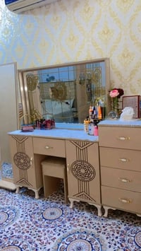 غرفة نوم • للبيع