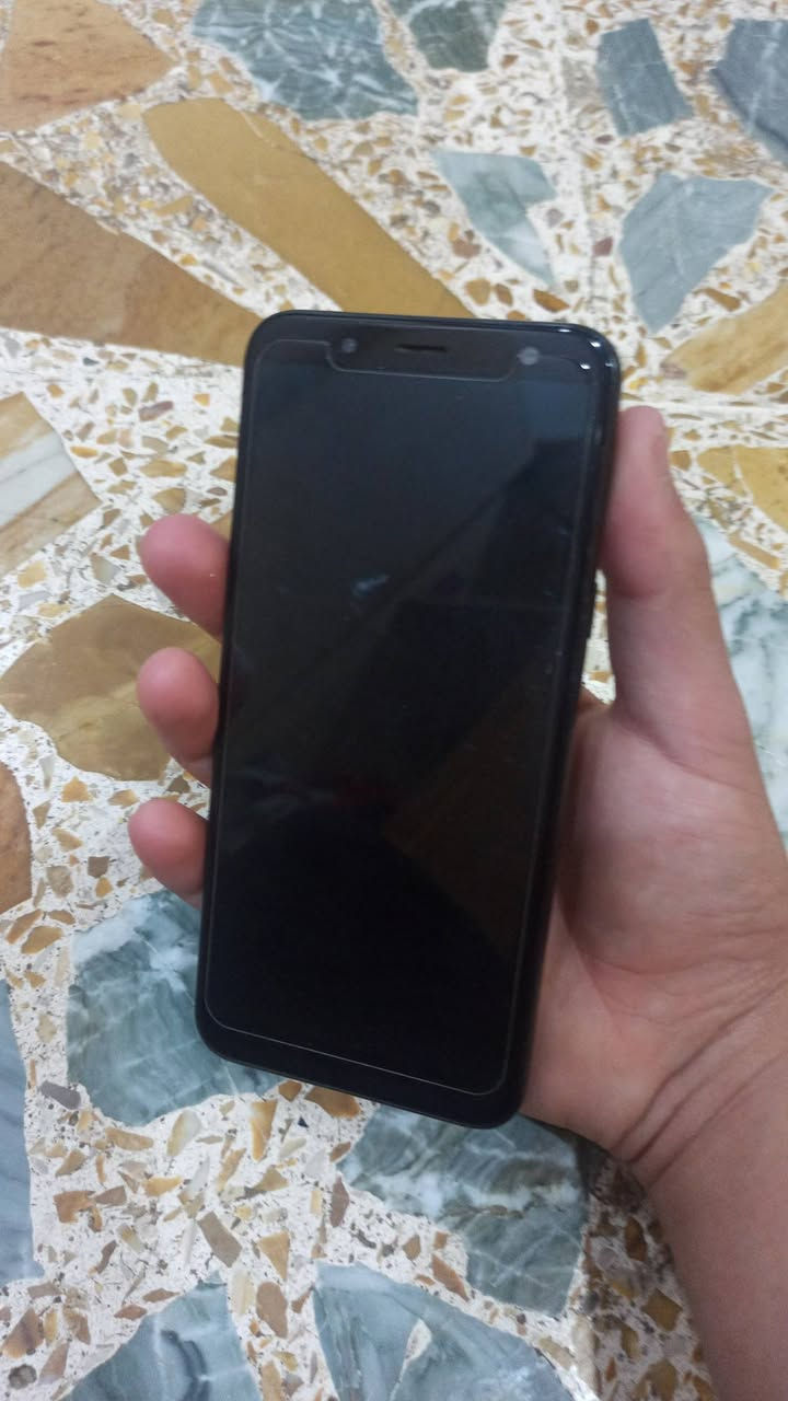 سامسونك  J6 ذاكره 32 دبل سيم
شغال كامل سعر 50  ما مبدل شي


**إذا كنت صاحب هذا الإعلان وتريد حذفه لأي سبب، رجاءا أرسل رسالة إلى الدعم الفني**