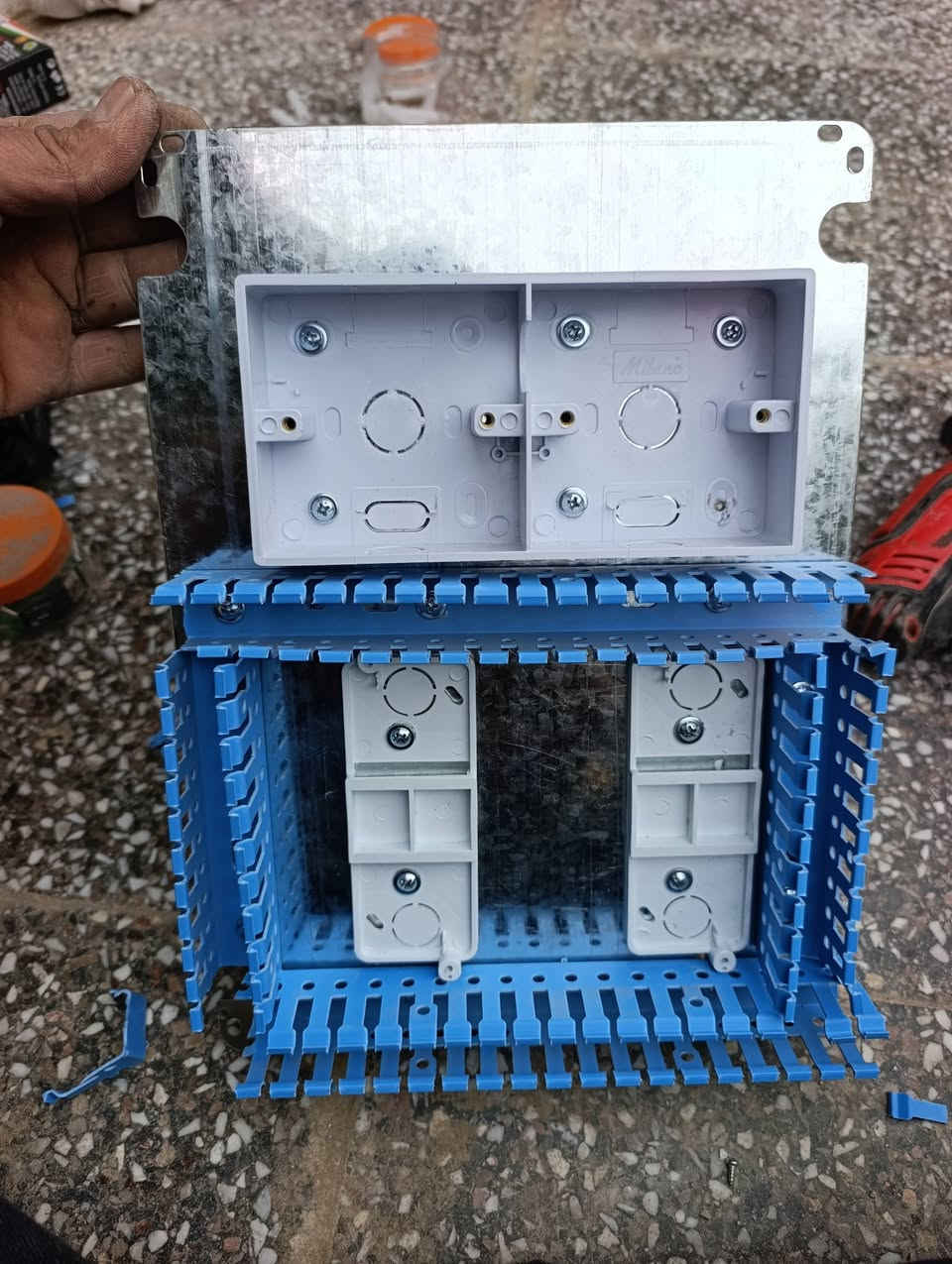 ادمن وافق يرحم والديك
عمل بورد سياره شحن مع الايرث الأرضي مكاني نجف ***********
