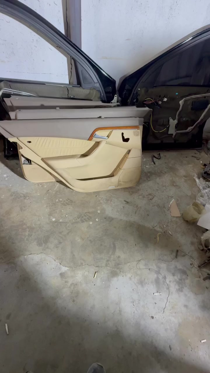 السلام عليكم توصيل موجود السعر 125 الف ***********
