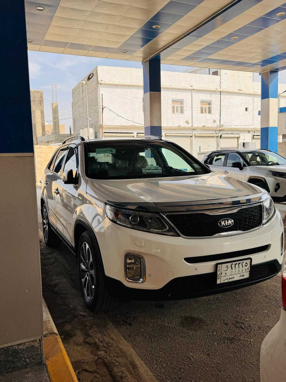 السلام عليكم
سورنتو 14 خليجي 
فول مواصفات عدا الفور ويل 
كفالة من الصبغ والضرر 
سونار موضح بالصور 
كير محرك ممفتوح 
ماشية 130
عليهة ادامة غرفة احتراق وتايرات جدد 
بغداد مشروع وطني باسمي 
مكانهة ديالى بعقوبة 
السعر 195
***********
