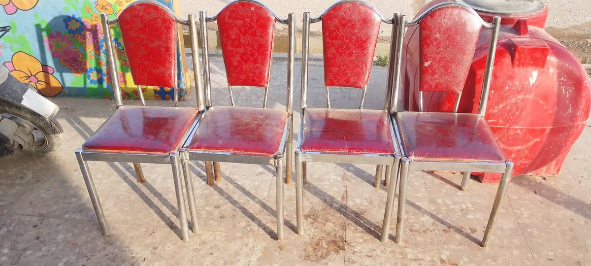 كراسي ستيل سعر15اواحدوبوفيه مترو20سعر85صاج ومندرمترين نفرسبرنك طبي سعر 40وسريرتفصال سعر40امغربه ***********
