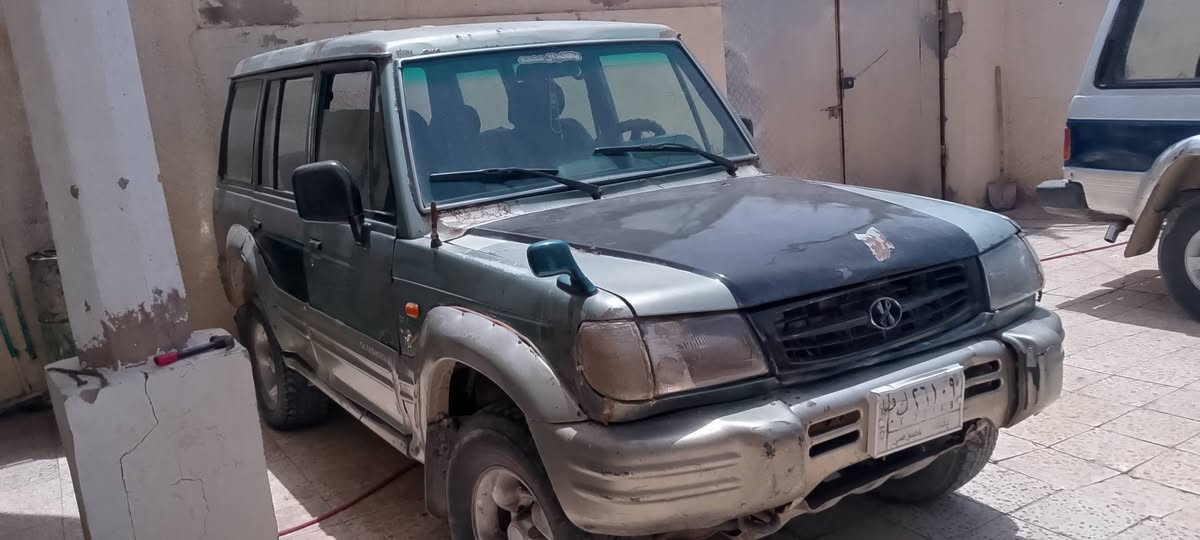 سلام عليكم كالوبر 1997رقم بغداد مشروع وطني سنويتها لل2027 مكينه و كير وينجي مجول مكينه بيها تنقيص كير حاويه سعر 23و بيها مجال و تصلح للمراوس حسب القناعه عنوان مدينة الصدر حي طارق الوسط رقم الهاتف ***********
