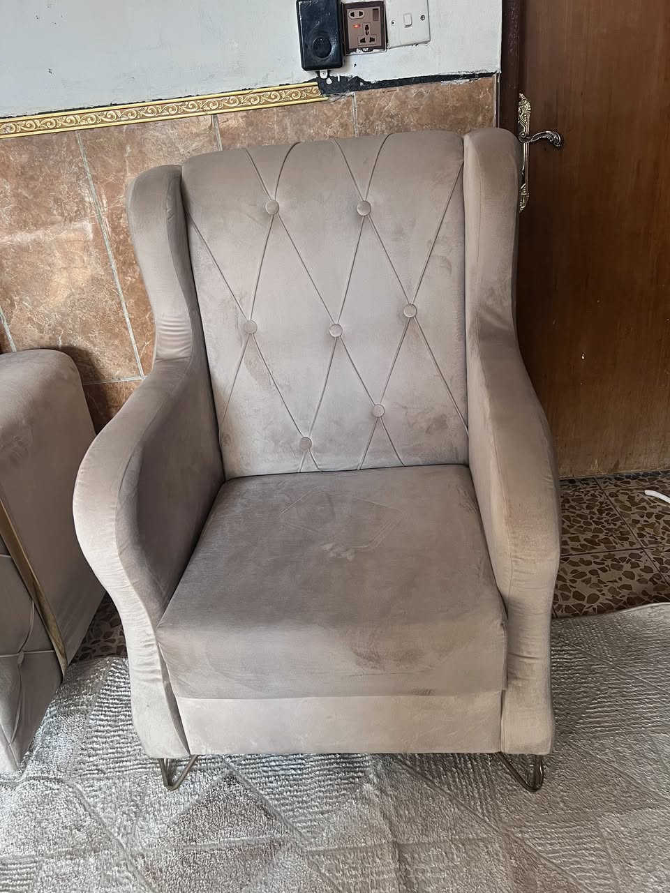 سلام عليكم. تخم للبيع.   عنوان الغدير قرب جامع خديجه. ‭0774 059 0479‬
