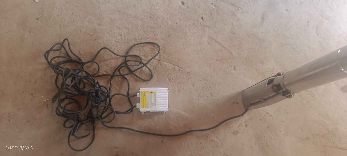 غطاس 3انج 3احصان يدفع ماء في الدقيقة الواحدة 416نحاس100٪سل ستيل مع جهاز حماية وكيبل طويل سعر 260وبيمجال قليل  للتواصل*********** كربلاء, العراق
