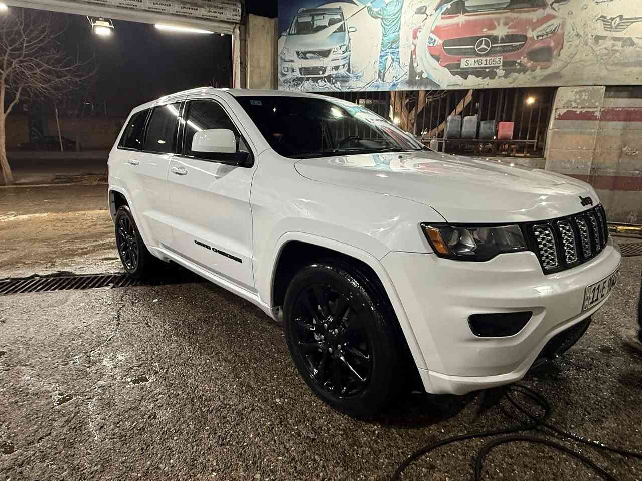 السلام عليكم جيب كراند شيروكي 2020 وارد امريكي 

2020 JEEP GRAND CHEROKEE4X4

المسافة المقطوعة : 39000  

         حجم المكينه : 3.6    V6

الضرر :ربع الجاملغ الخلفي فقط

                   الايرباك : سليم مطاك ولا ايرباك   

#مواصفاتها

1.شاشه

2.فتحه

3.كشنات جلد ومخمل كنتاره

4.كشنات كهرباء

5.ويل كب

6.رادار جانبي وخلفي 

7.لايتات زنون 

8.هيتر بالاستيرن والمقاعد 

9.بكلايت لد

10.حساسات خلفيه 

11.تشغيل عن بعد

12.اشاير بالمري مع رادار

13.بصمة ابواب

14. مرايا عاكس ضباب

15.رادارات خلفي وجانبي 

16.كامرا خلفيه

17.هيترات بالكشنات

18.قطعتين تبريد

19.خمسه  راكب

20.بصمه

رقم بغداد بسمي

تفاصيل اكثر هذا رقمي بي واتس اب *********** تحياتي 

مكاني كربلاء
