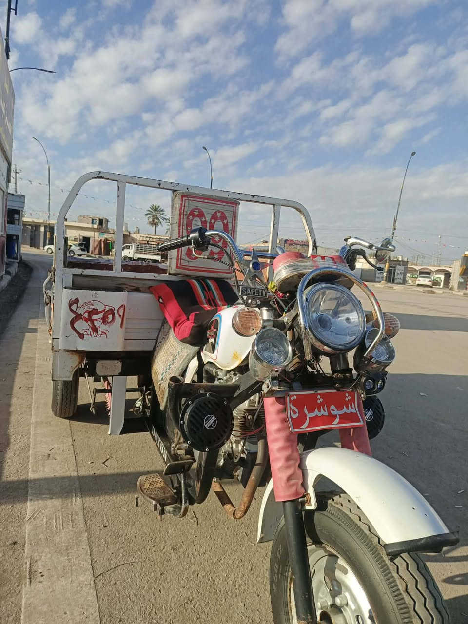 ستوته للبيع موديل 14رقم وسنويه سعر 2500وبيه مجال
رقم***********
