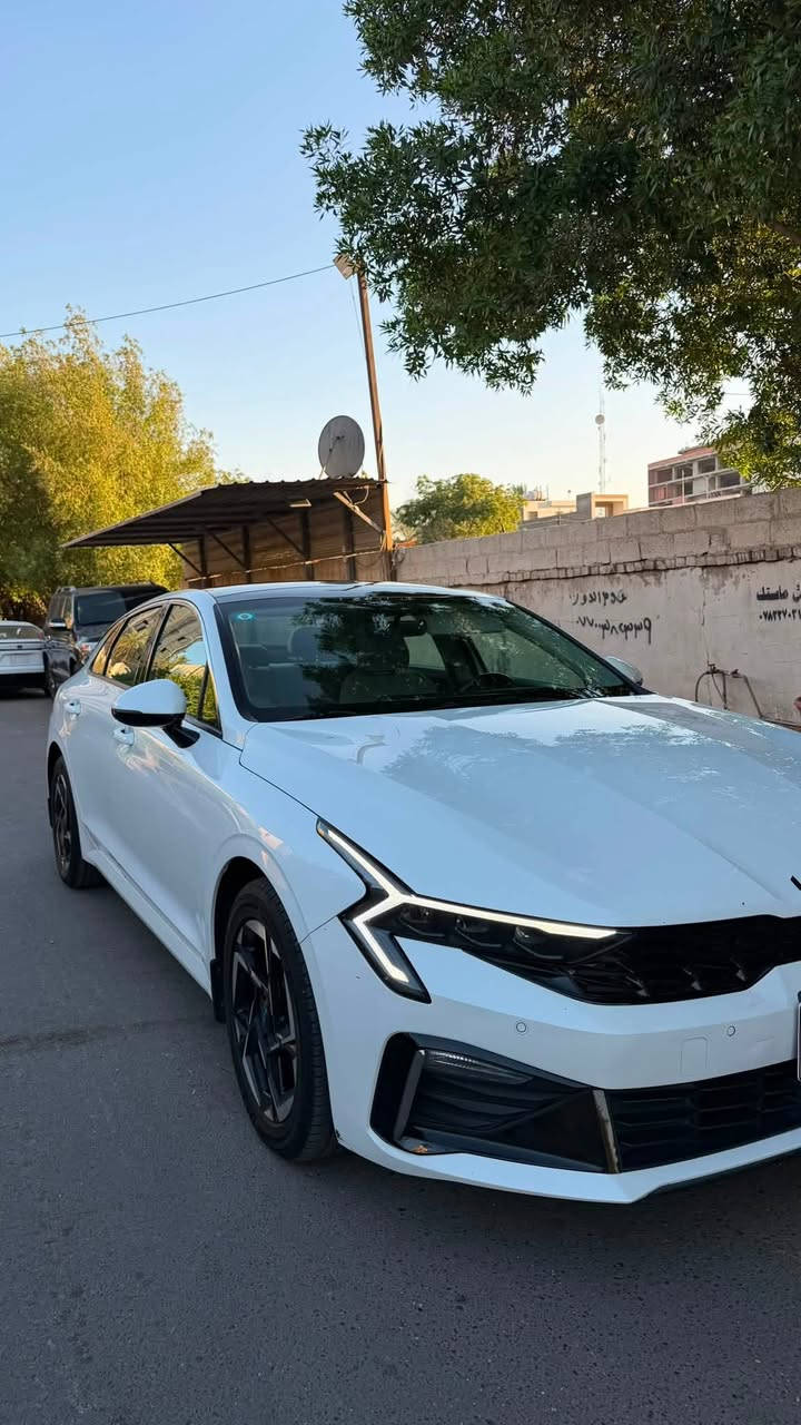 السلام عليكم
كيا K5 موديل 2024 خليجي
فول مواصفات عداد45 ألف
بانوراما مرايا شفط
بصمة تشغيل عن بعد
مقاعد كهرباء
حساسات 360
مرايات أوتو دم
إضاءة LED أمامية وخلفية
تبريد للمقاعد
بصمتين عدد 2

السيارة بعدها ضمن ضمان الدولية
بغداد حي الجامعة

رقم صاحب ســـيـارة ::
***********
