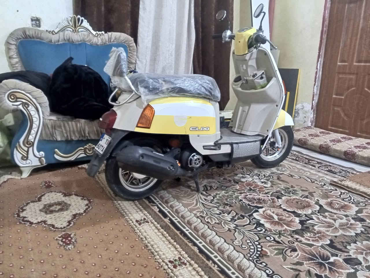 سلام عليكم بوليسي للبيع نضافه كدام عينك مكفوله كفاله شرط الفحص 49بلاد سلف هندر شاير  كلشي شغال على وضع البلاد ناصرية مركز سومر شراي تصل وتعرف السعر ***********
