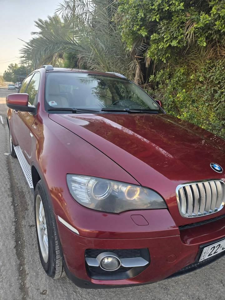 السلام عليكم
للبيع bmw x6  2011 
٦ سلندر تيربو واحد ( تك تيربو المرغوب)
خليجية كلين بيها شبر صبغ ومؤشر بالصور
رجعت عليها ستوتة وسويتها يم الفايبر كلاس وصبغ المكان المؤشر بالصورة
ماشية ١٥١ كيلو متر
فول مواصفات 
فتحة سقف و و٤ كاميرات وحساسات كاملة امامية وخلفية ونظام صوتي سستم متكامل.صندوق كهرباء وبيبان شفط ويدات بالستيرن وتحكم كامل بالستيرن وتحكامات كهربائية بالكشنات ومليانة مواصفات…  
السيارة نظيفة وكلها بعدها على وضع الشركة
وكلشي بيها مامفتوح
سعرها ب ١٥٨$ ورقة
وبيها مجال بسيط
للتواصل ***********
