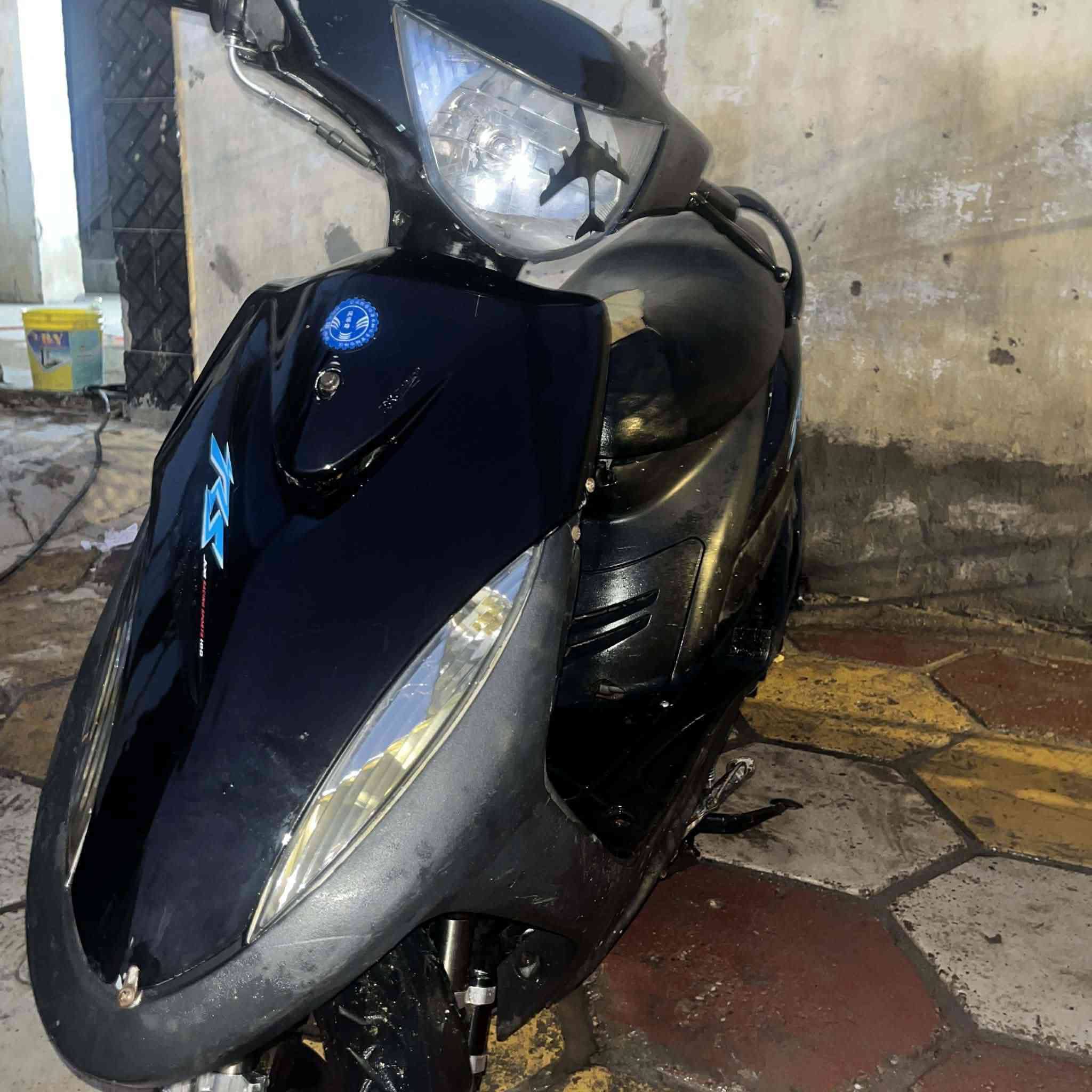 السلام عليكم.
ماكسات عدله للبيع دراجات كفاله عامه شغالات من طول للطول دراجات شلعه ومعدل جيبلك مصلح وفحص
سعر الحمره ٧٥٠
سعر السوده ٧٠٠
رقم ***********
