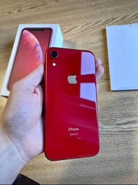 iPhone XR للبيع الجهاز ممفتوح ميعبر هوه ذاكره 64 بطاريه74 الجهاز نضافت...