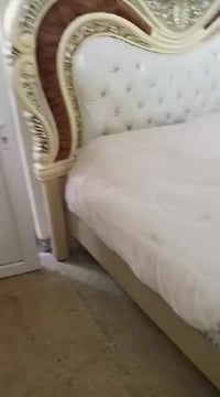 غرفة للبيع السعر 700الف ودوشك طبي جديد مستعمل شهر واحد السعر 190استفسا...