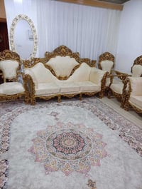 كنب • معمل • وصف مبهم