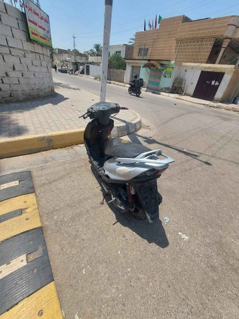 السلام وعليكم دراجه ماكس ثعلب نضيفة هندر واحد تشتغل المكان ديالى بعقوبة تحرير رقم ***********
