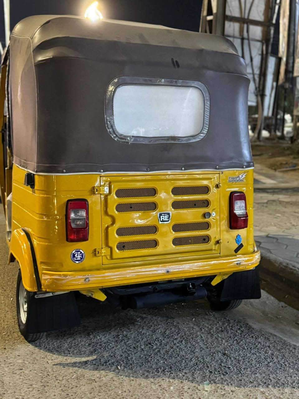 السلام عليكم تكتك للبيع موديل 2019 شهر العاشر رقم واسط تحويل ثاني يوم مامتواجد عالفيس للاستفسار الاتصال ع الرقم بي خير ويدلل مكاني واسط نعمانيه
***********
