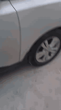 السلام عليكم توكسان موديل2013 وارد امريكي  مكينة كير مكفول مكينة دوش ٢٤٠٠ موديل ماشية ١٢٨ ضررها بسيط جاملغ خلفي لا حوض ولا تكمة  صبغ قطعه وبيها كلير 
مكاني بغداد الشعب كلشي موضح بلفيديو 
السعر110وبيها مجال بسيط
للاستفسار ‪***********
***********
