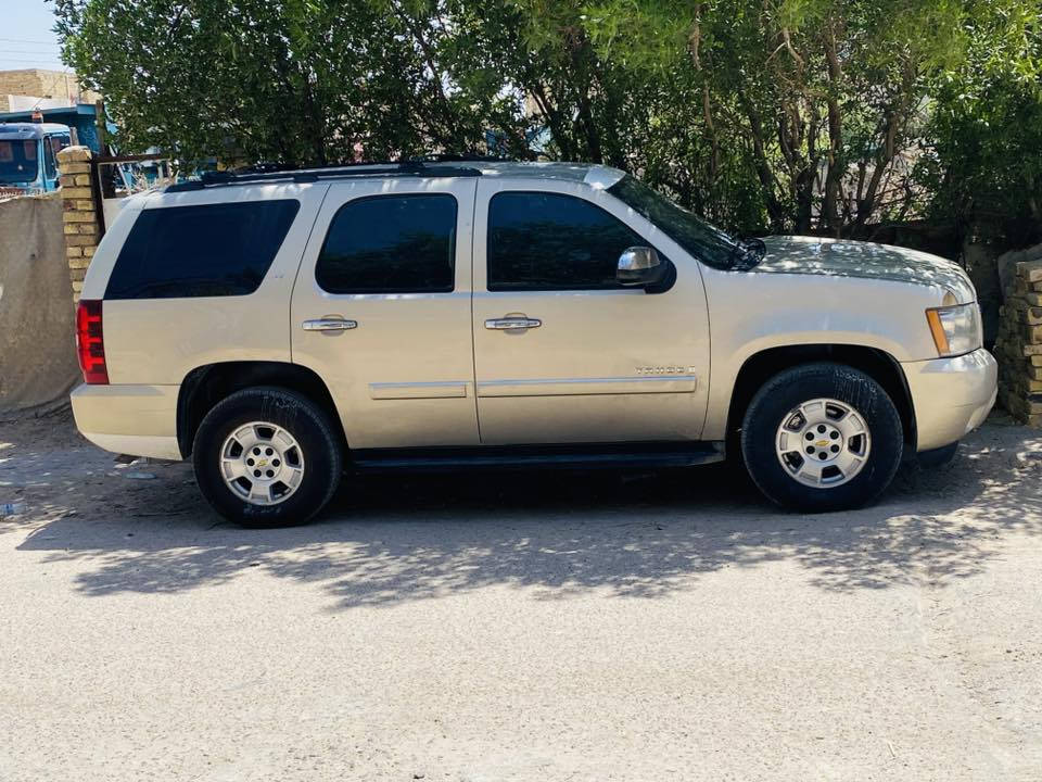 يالله ادوات  تاهو بترا سيارة حلوة ونظيفة جدا . LT   وكفالة من الكص  السياره جاهزة من كلشي دخول جديد كير مكينه حداديه 100 /100 تعهد من الكص والسرقة والعشائر العنوان العماره السعر  [95 ]و بيها مجال }*********** بدون مروس ماعرف اي موديل ( 9 او 13) اني مخلي رقم الشاصي ويه الصور السياره تسجل بالقرار الجديد
