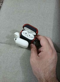 مرحبا ايربود اصلي الجيل الثاني نضافه ٩٠% السعر القطعه ٨٥ الف  توصيل مج...