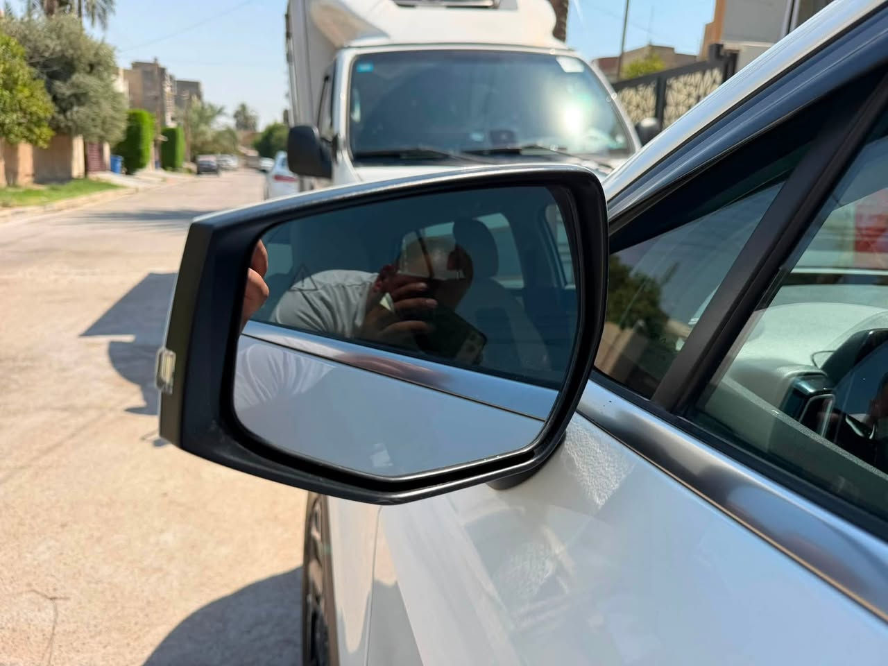 السلام عليكم 
سبورتج 
موديل 2024
ماشيه 36000
السعر 21500$
***********
