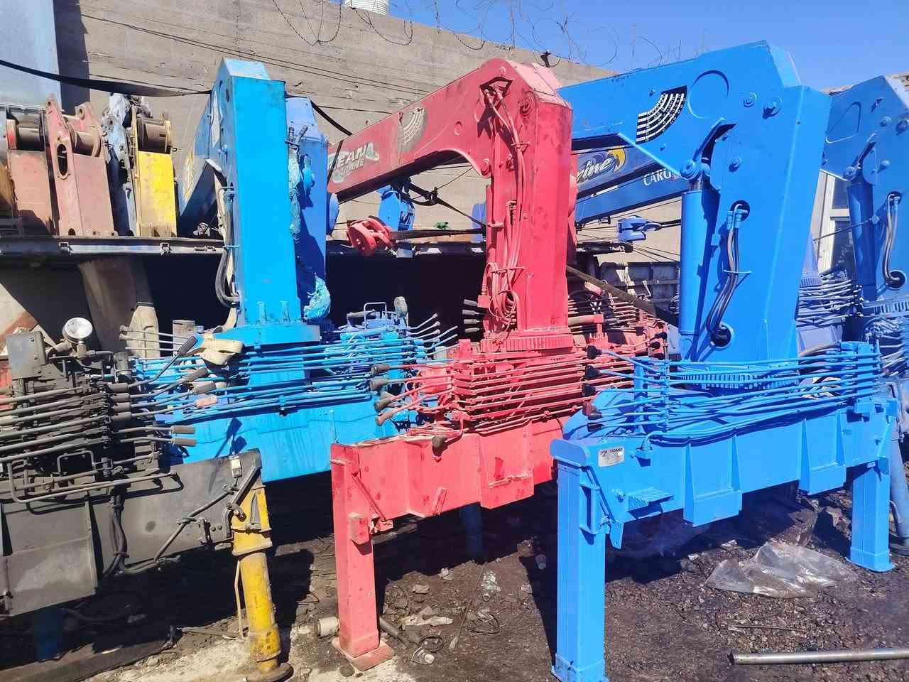 🔴 للبيع — كرينات حوية وارد حديثاً
متوفر لدينا كرينات هيدروليك مختلفة الأحجام
✔️ كرينات حوية (ما مشتغلات بالعراق)
✔️ حمولة 3 طن و 5 طن
✔️ موديلات سليتين – 3 سليتات – 4 سليتات
✔️ حالة جيدة جداً وفحص متوفر
الموقع: العراق _ بابل _ الحله _ حي الصناعي 
📞 للاستفسار: ***********
مراسلة واتساب أو اتصال مباشر
