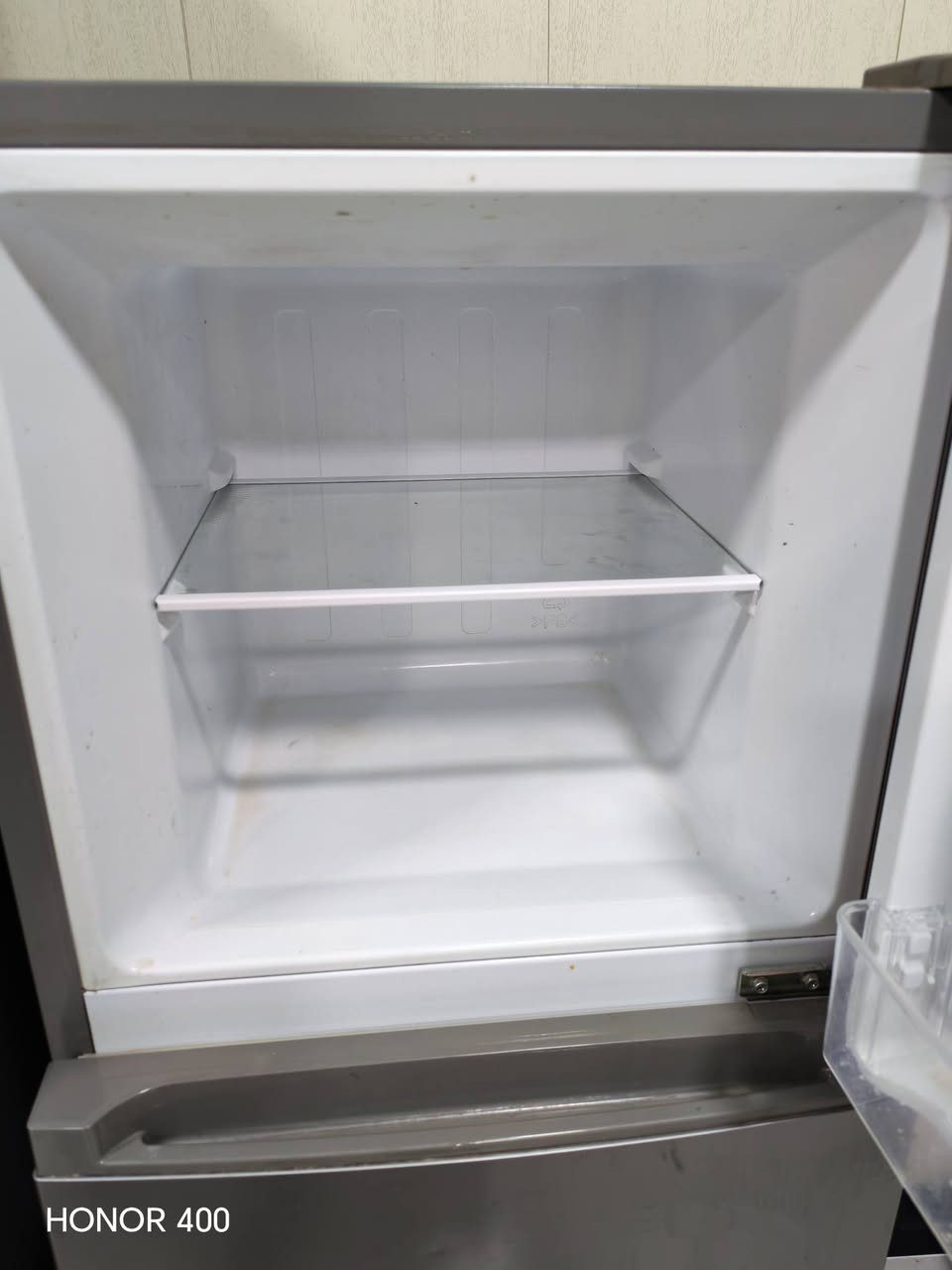 ثلاجة هايسنس مستخدمة نسبة النظافة 98%
مكاني بغداد/اليوسفية
للاستفسار والتواصل
***********
***********
