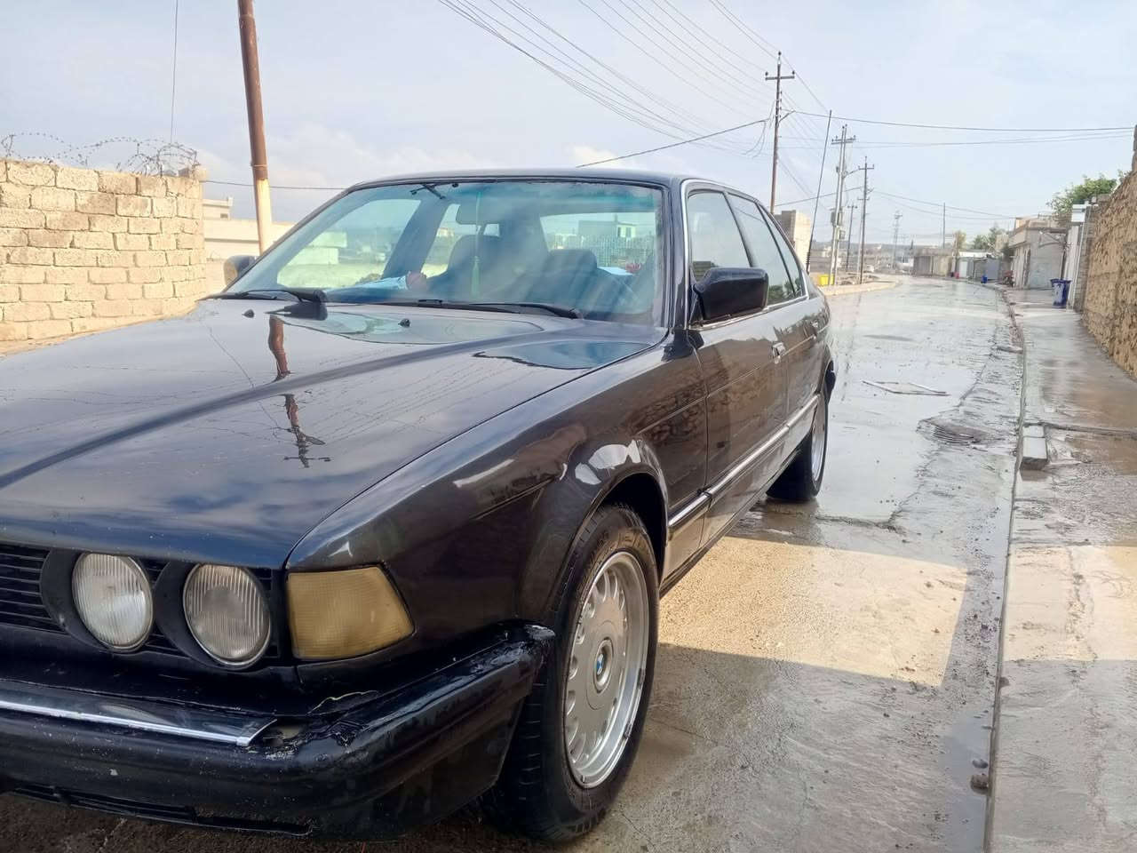 بيم موديل ٩٤
صبغ جماليه فقط 
بدون دعم بدون معجون 
كير مكينه شرط 
طخم الامامي تعبان 
شرط تحويل كابون بيها 
سعر ٤٥ بيها مجال عليه ٨ ورقات غرامه ينزل من السعر سنويه للي ٢٠٢٧ ***********
عنوان سياره سد الموصل ناحيه وانه
