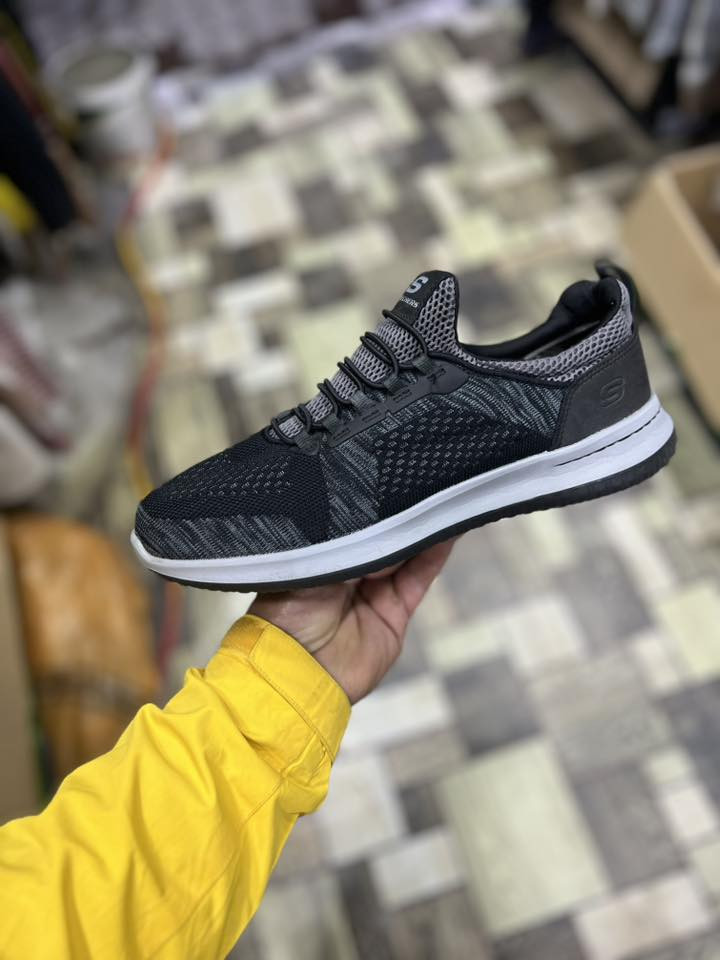 سكجرز
بالة اصلي
قياس 42
توصيل جميع محافظات 
واتساب
***********
