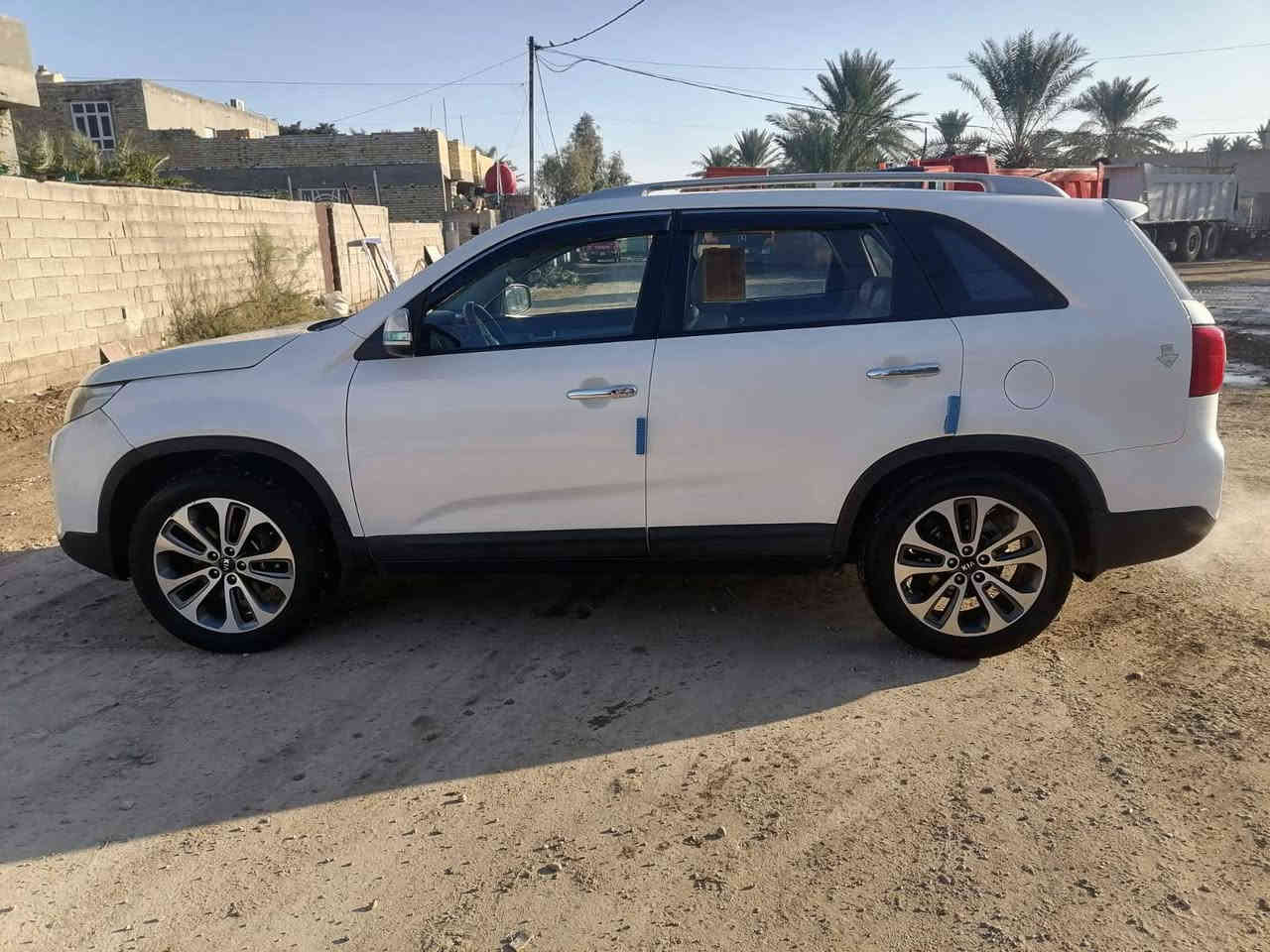 للبيع سورنتو موديل 2014 رقم أنبار  مكينه 6  
سبعه راكب سعر 150 وبيه مجال الاستفسار
 أتصل***********
مكان واسط النعمانيه
