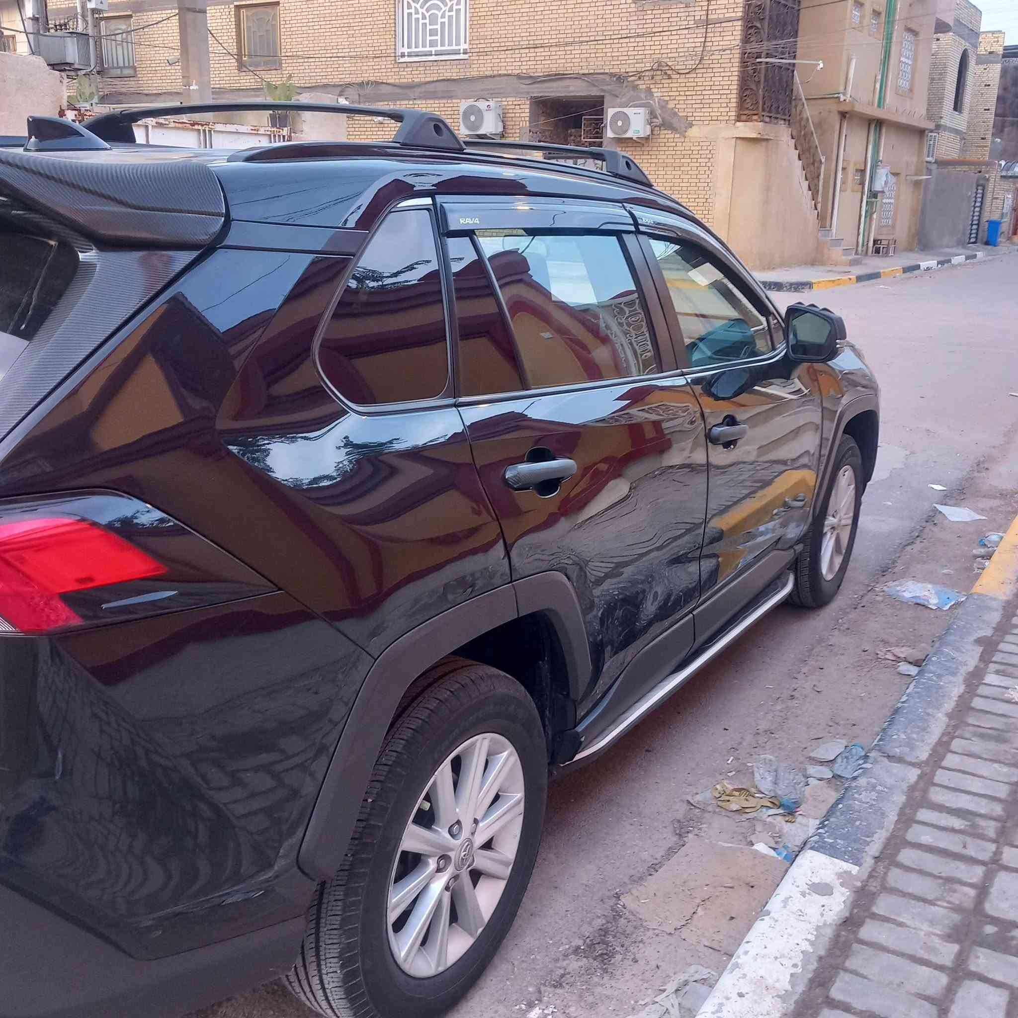 السلام عليكم بيع مستعجل راف فور موديل١٩ بيهة بنيد وربع مدكر والباقي كفالة عامه بدون أيرباك وبدون داخل والباقي كفالة عامه مكينه كير كفاله تبريد ثلج رقم انكليزي سنوية ل٣٠ السعر ١٧٠ وبيهة مجال قليل مراوس عادي مكاني بصره مراوس بسياره زغير وفرق زين رقم الهاتف *********** الشراي موجودواتساب وشريحة
