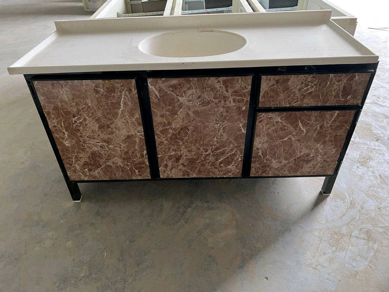 سنك  متر ونص

السعر 165

توصيل مجاني بغداد 


فلوجه كرمه صقلاوية عامريه مجاني 


بابل ديوانيه  نجف كربلاء  10

رمادي 15 


بعقوبه واسط  صلاح الدين توصيل 25

ناصريه  ميسان سماوه 30

بصره 35