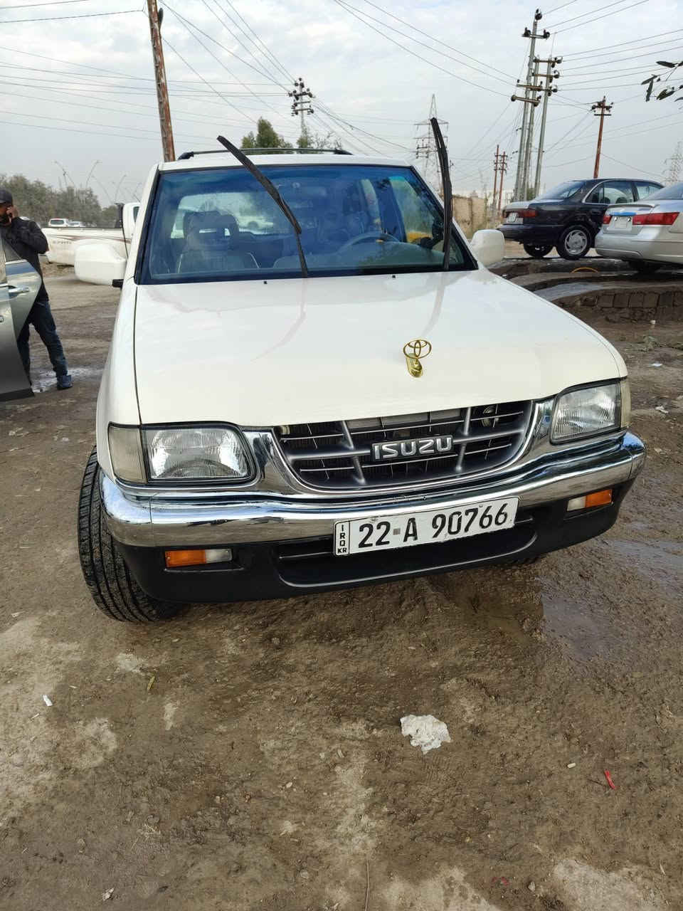 سلام عليكم  للبيع ازوزه موديل 97 محرك في في تي رقم شمالي اربيل  صبغ جامرلغ وبنيد سياره كلش نضيفه  عنواني ديالى بعقوبة شراي يتصل ***********
