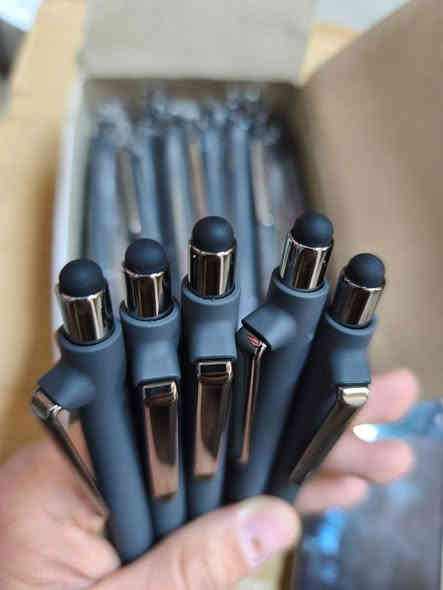 قلم جاف تاج موبايل خاص للحفر😍😍

كود:3-301
عدد كارتون:10باكيت
باكيت 50عدد

______
***********
***********

https://t.me/zanyar2stationery
