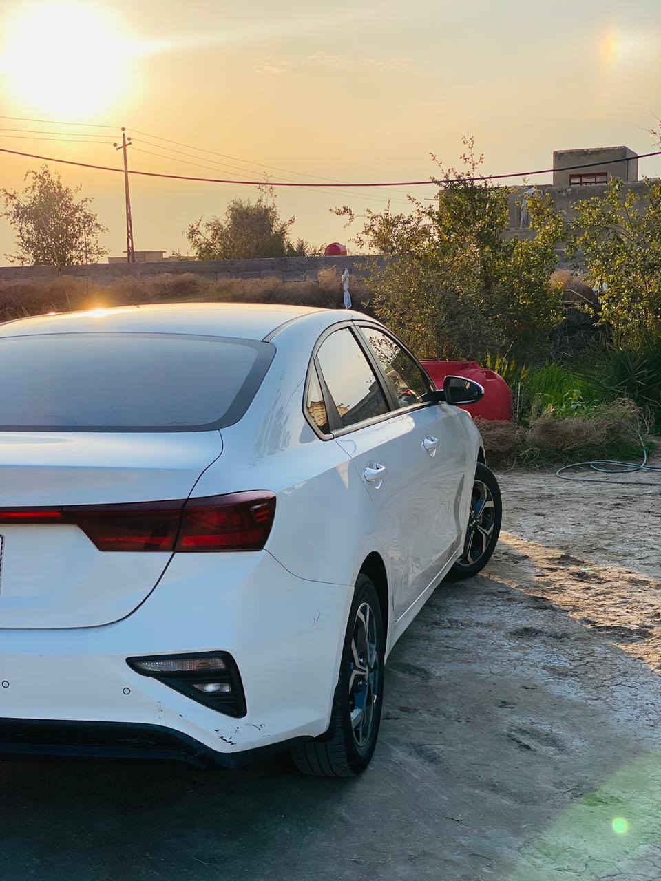 كيا سيراتو 2021خليجي
سلام عليكم للبيع السياره مكفوله من الصبغ وتبديل بيه بارد فقط.  محرك 1600 محرك كير حدادي بل كارتون 
نص موصفات  شاشة وكامره
تحكم ستيرن.   
حساس خلفي
نضاره
دوشمه ارضيه كشنات السياره ماعيزه برقي السعر 147وبيه مجال قليل رقم بغداد بسمي مكانه سماوه وركاء    ***********
