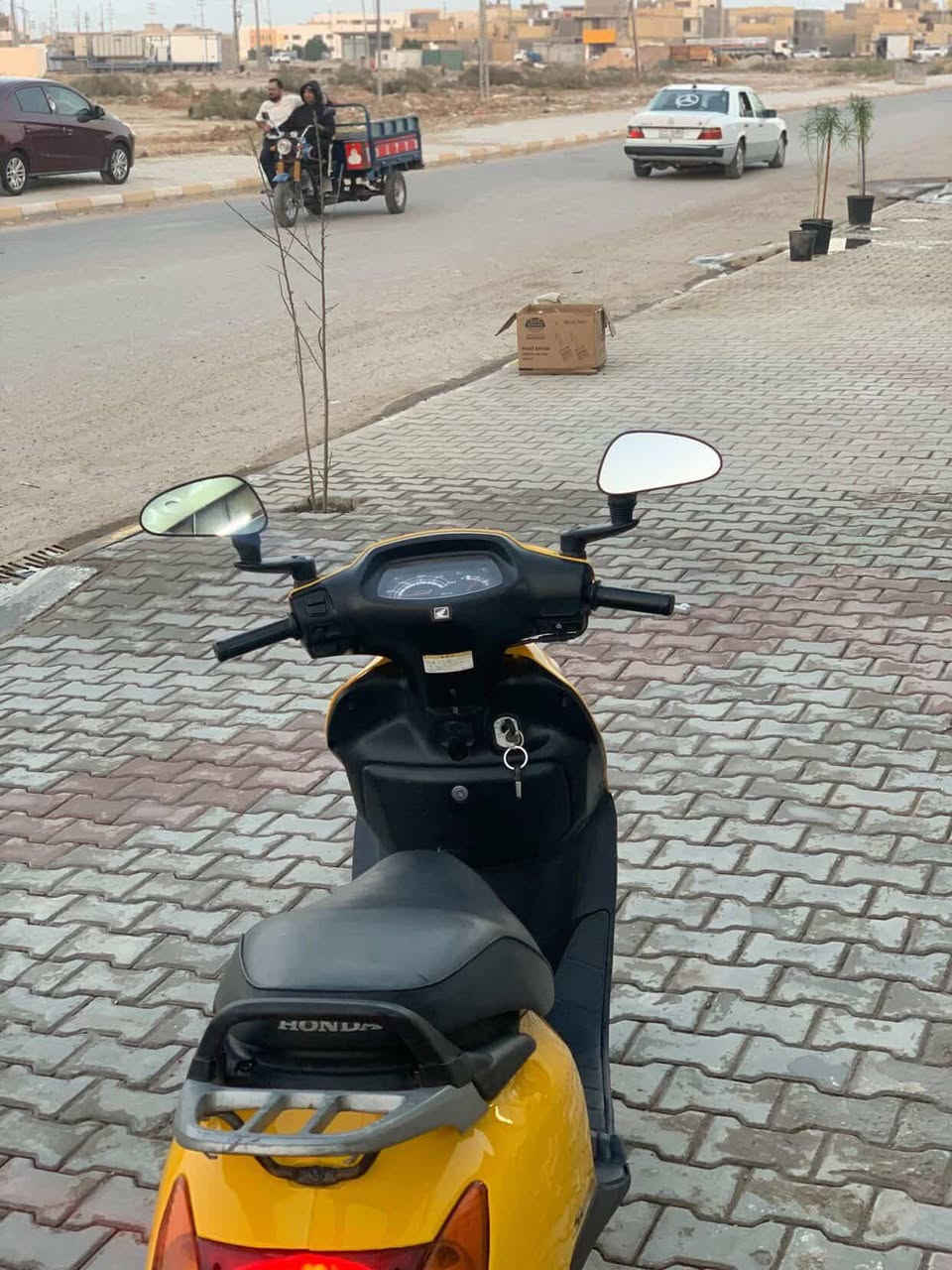 سلام عليكم 
 سبيسي ياباني 🇯🇵
دراجه ناعمه ونضيفى 
دراجه كامله مكمله مال جناي كل نقص مابيها  
سعر750وبيها مجال دراجه تسوه اكثر 
للستفسار اكثر ***********
مكاني كوت/خاجيه
