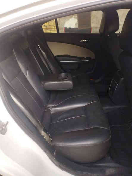 السلام عليكم جارجر 2016 بوليسي بدون ايرباك يعني حادث مو قوي بس دعاميه وبل عراق ضربته ستوته بجاملق الامامي الايمن وتبدل وتحدث البنيد المكينه 5700 مكفوله وكير كفاله بيها كارتات بل بيبان اثر شخوط بيها شاشه كار بلي كير تعليك الف  رقم انكليزي الجديد ب اسمي تحويل ثاني يوم السياره فور ويل ملغي تجي شوف بعينك خير من الله بيها منضومه غاز رايدها 137 وبيه مجال للطيبين رقمي *********** بيه ربل شيال كايم يراد  تبديل
