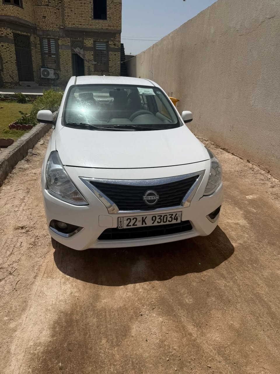 سلام عليكم                             نيسان صني هندي بليتة زكة 2024 سيارة بيهة شخوط موضح بل صورة وبيهة طختين خفيفات علا وضعهن سيارة حلوة ماشية 50الف العنوان بصرة شط العرب السعر 122 بيهة مجال قليل الرقم ***********
