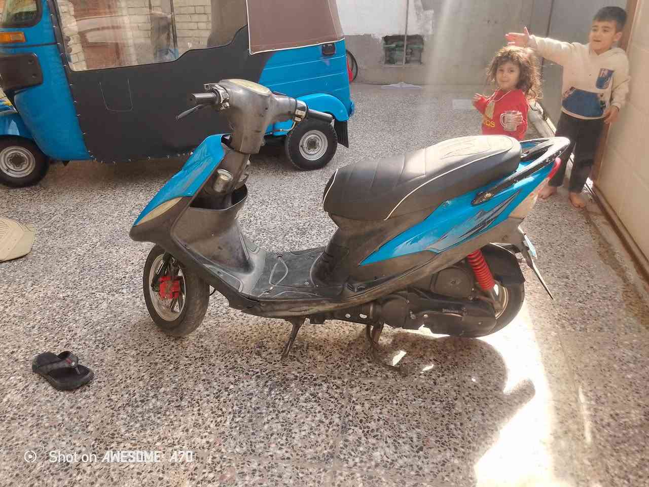 دراجه للبيع ماكس اوراق اصولي كامله ماكس عدله جديده كفرات بلاديه سعر 600 وبيها مجال بون***********
