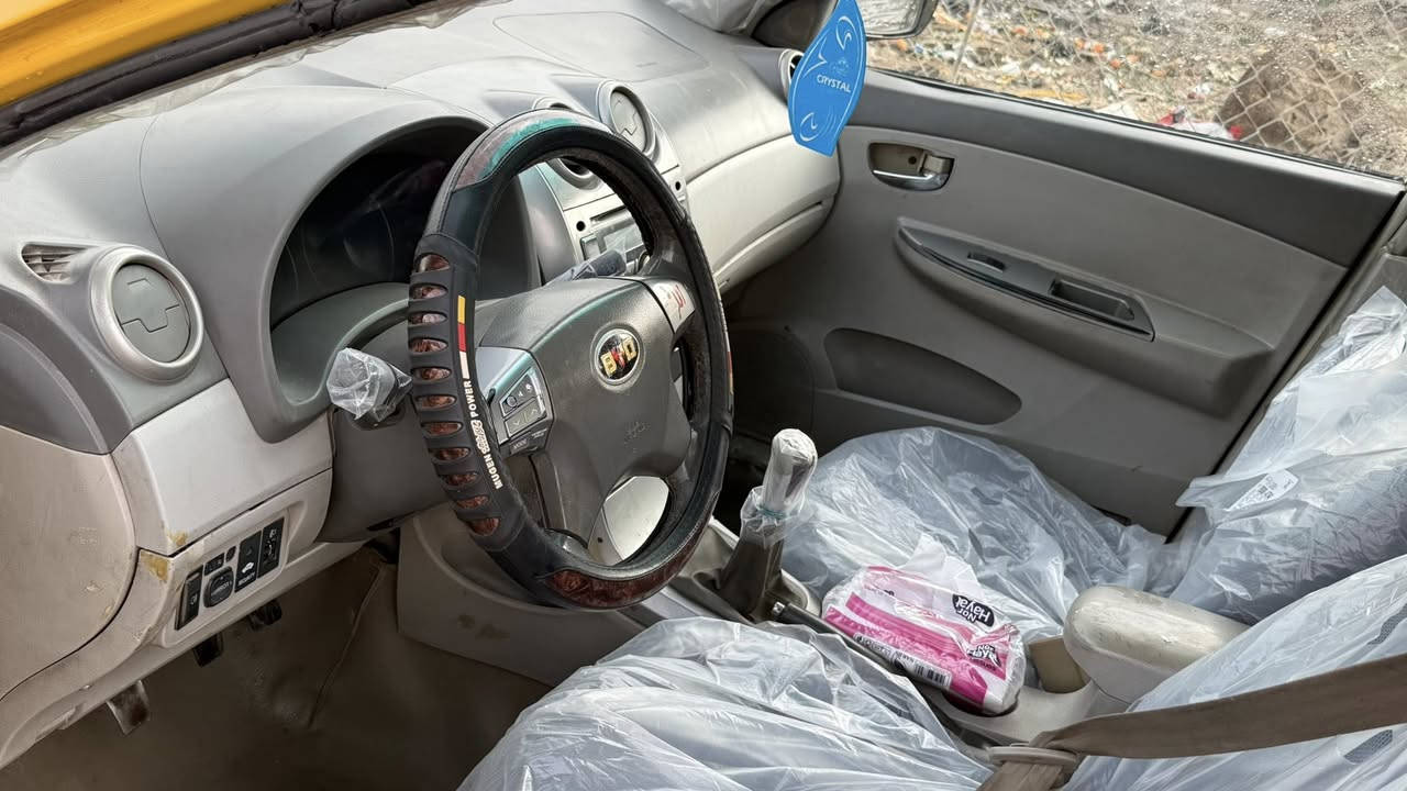 بي وايدي موديل13رقم ميسان نكليزي سنويه30مكينه وكير وحداده سياره جاهزه سعر38
وبي مجال قليل ***********
