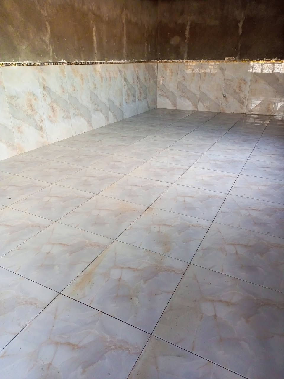 خلفه سيراميك جداري الواح بورسلين ارضي كاشي مرمر كرانيت متفرغ حاليآ متواجد واتساب ***********
