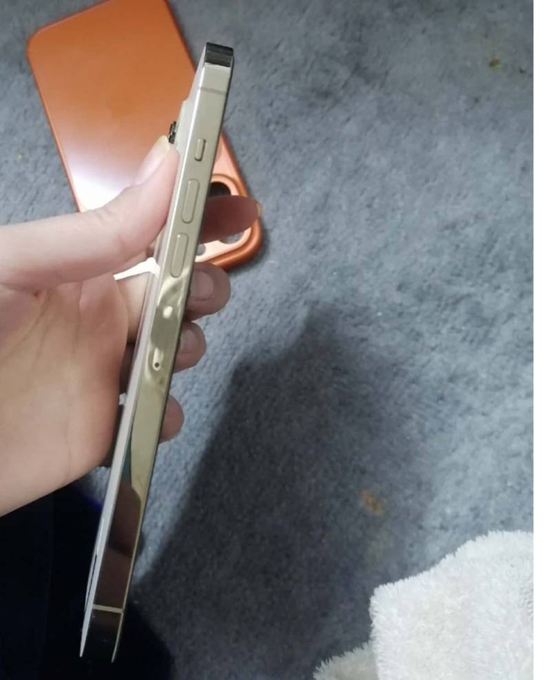 من رخصه الادمن#
سلام عليكم للبيع ايفون 13 برو ماكس ذاكره 256 بطاريه 97 مصعد بل شركه وصل شرا بي قطاره بلشحن ذهبي تك سيَم كارت نضافته 100 بلميه شرط ضد الماي تأخذه ضمان من باب البيت السعر 690وبي مجال كلش قليل
رقم التواصل:***********
